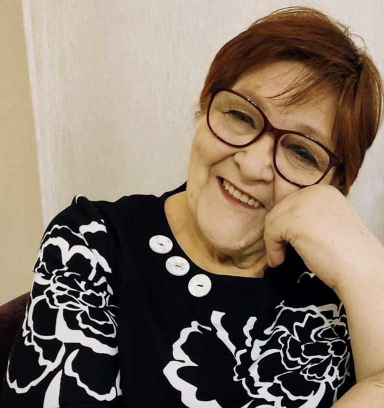 Елена Хлопкова    ( Реутова)