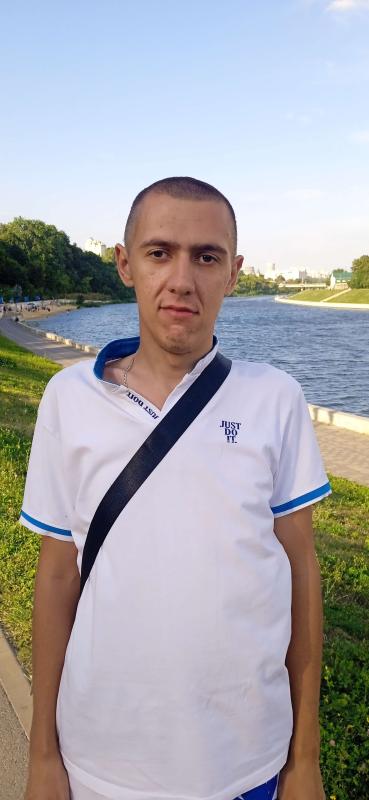 Руслан Сухомлинов